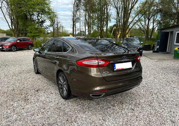 Ford Mondeo cena 79700 przebieg: 185000, rok produkcji 2017 z Ostrowiec Świętokrzyski małe 232